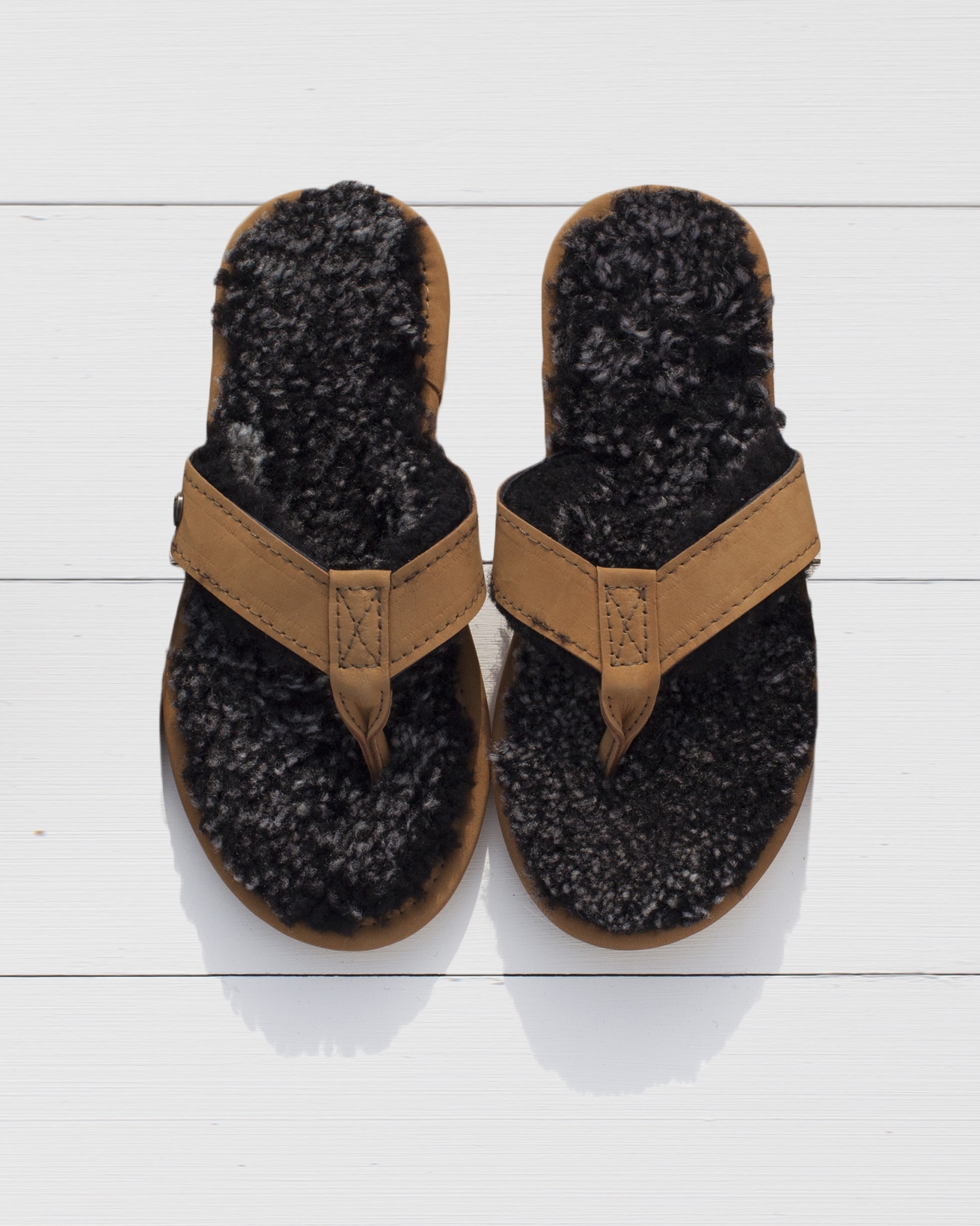 sheepskin flip flop slippers