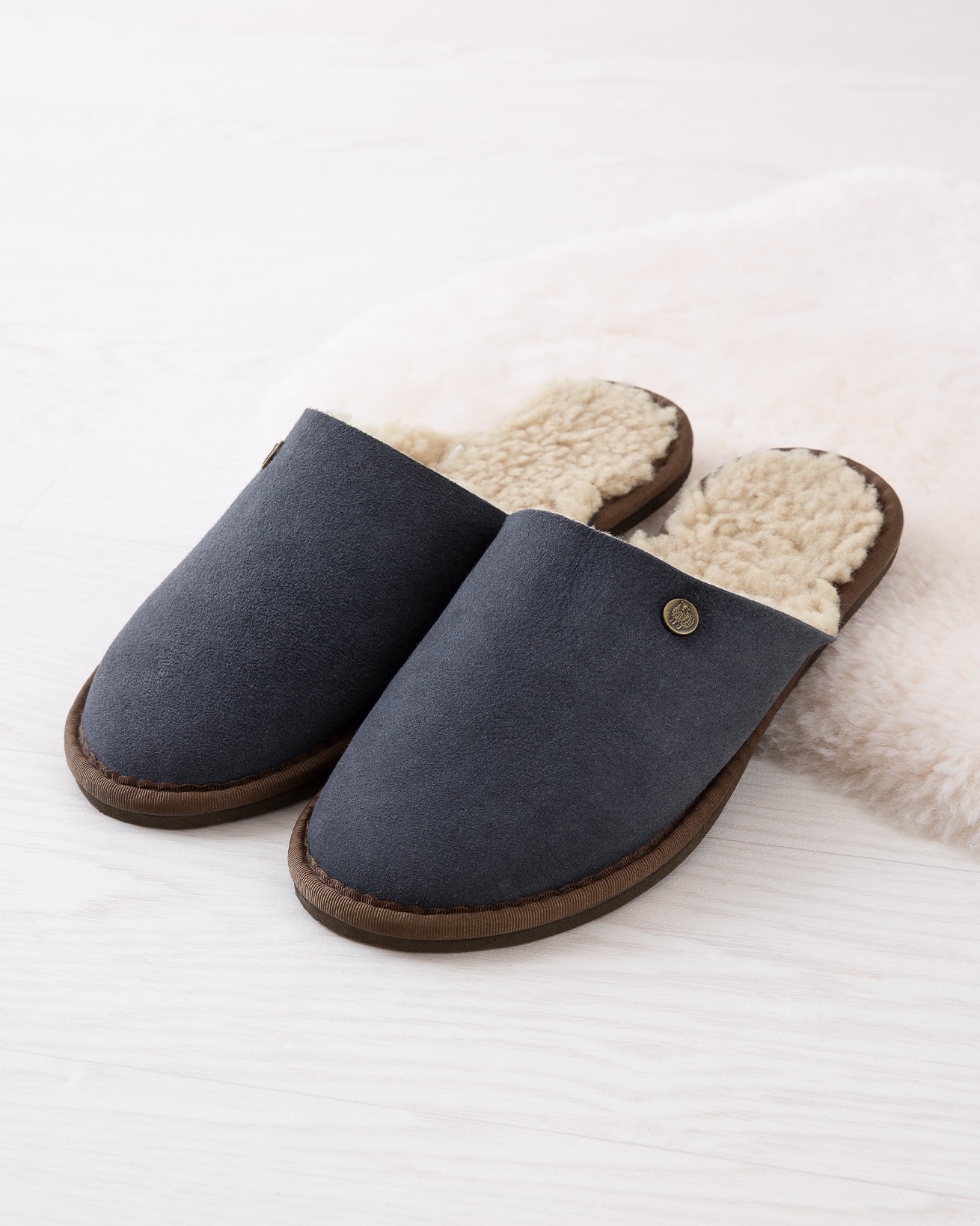 ladies leather mule slippers uk
