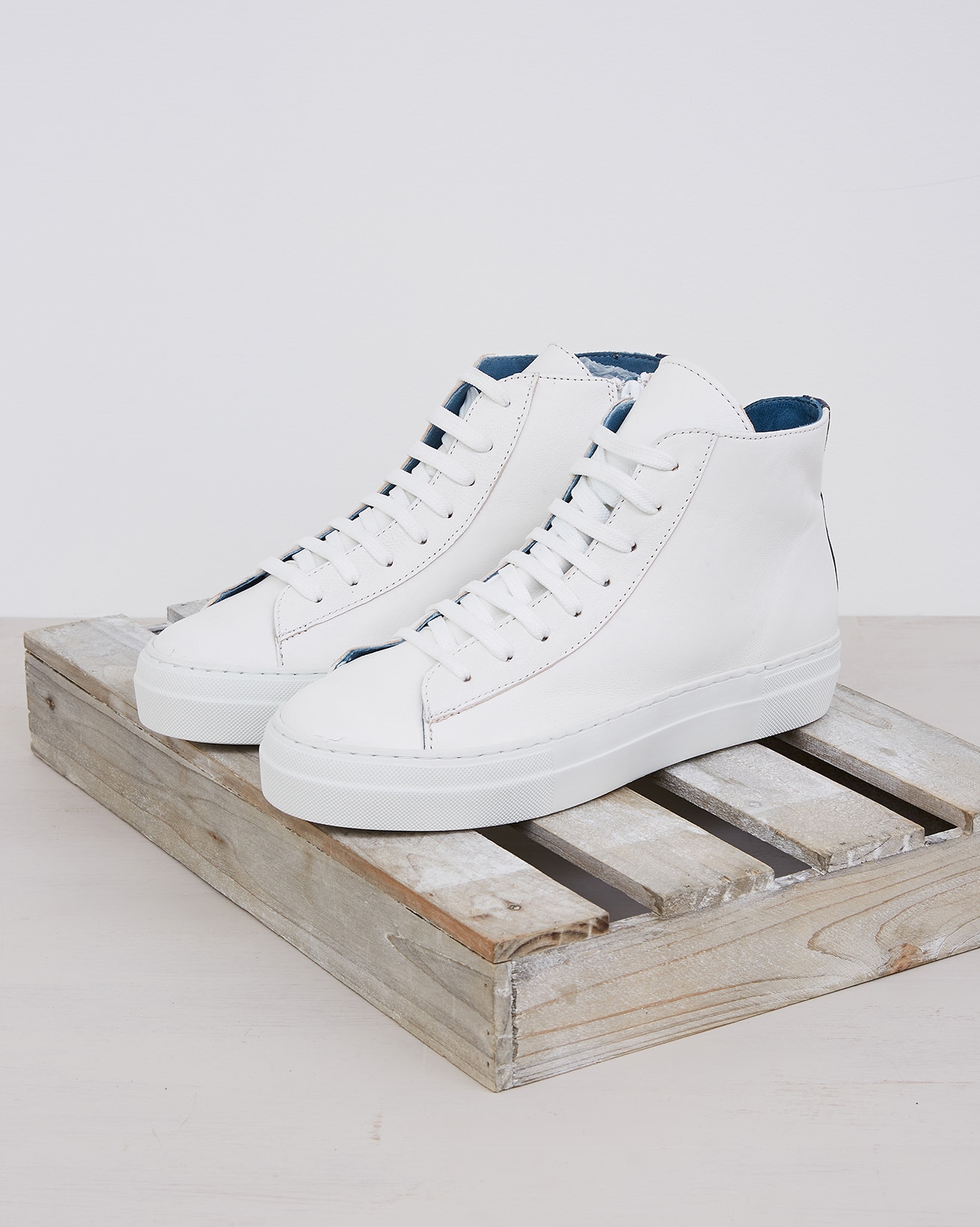 2836 - ladies veg tan leather high top trainer  white navy  37 front.jpg