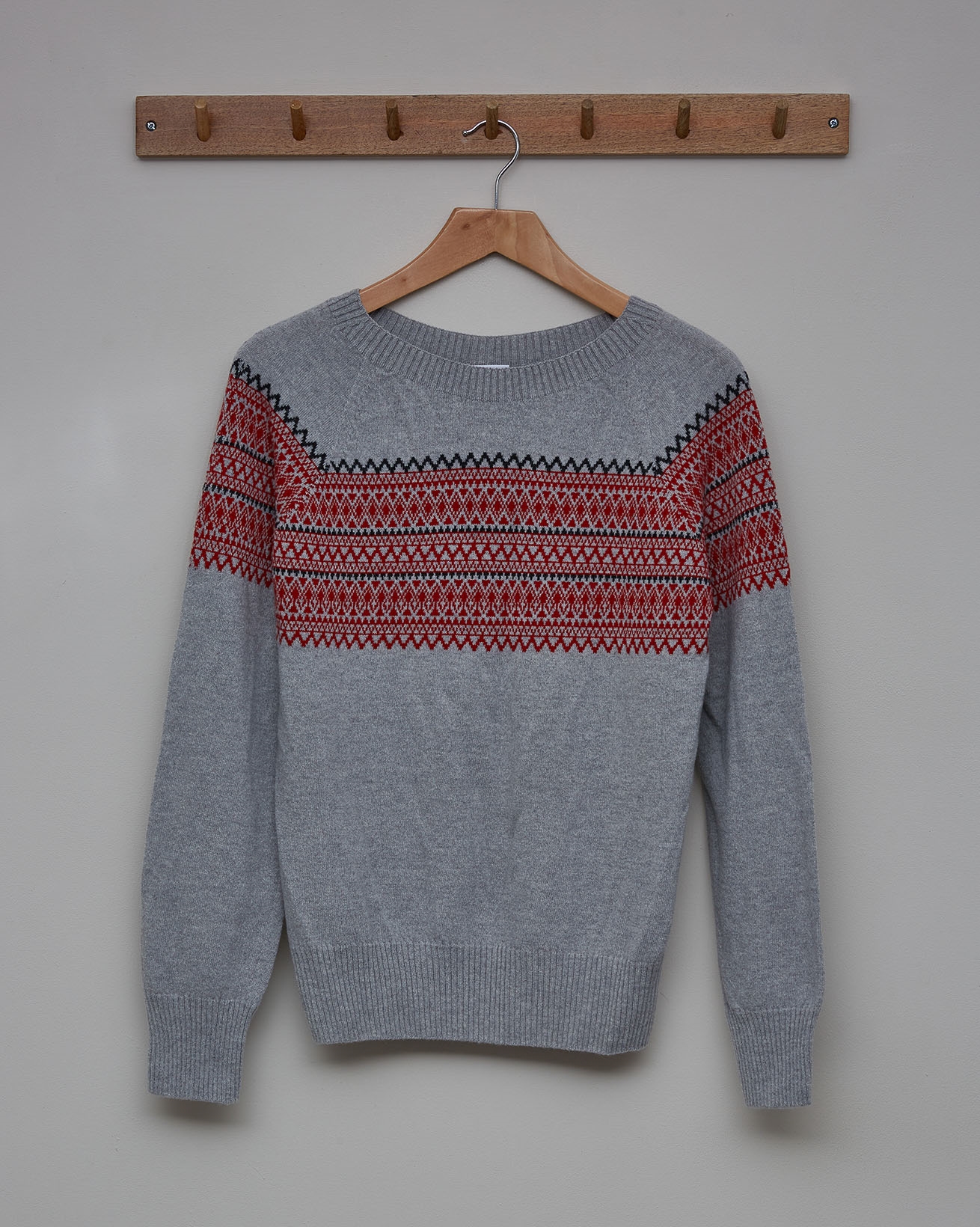 Supersoft Crew Neck Jumper - Size Small - Fossil Pillarbox Red Fairisle