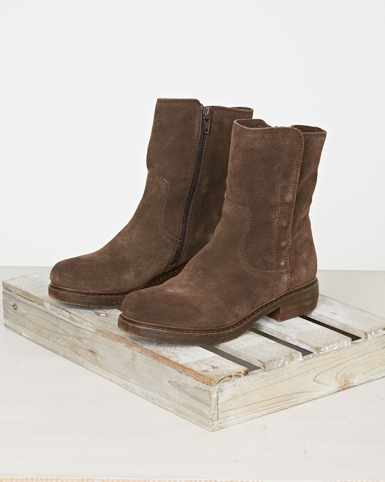 Essential Leather Ankle Boot / 36 / Chocolate