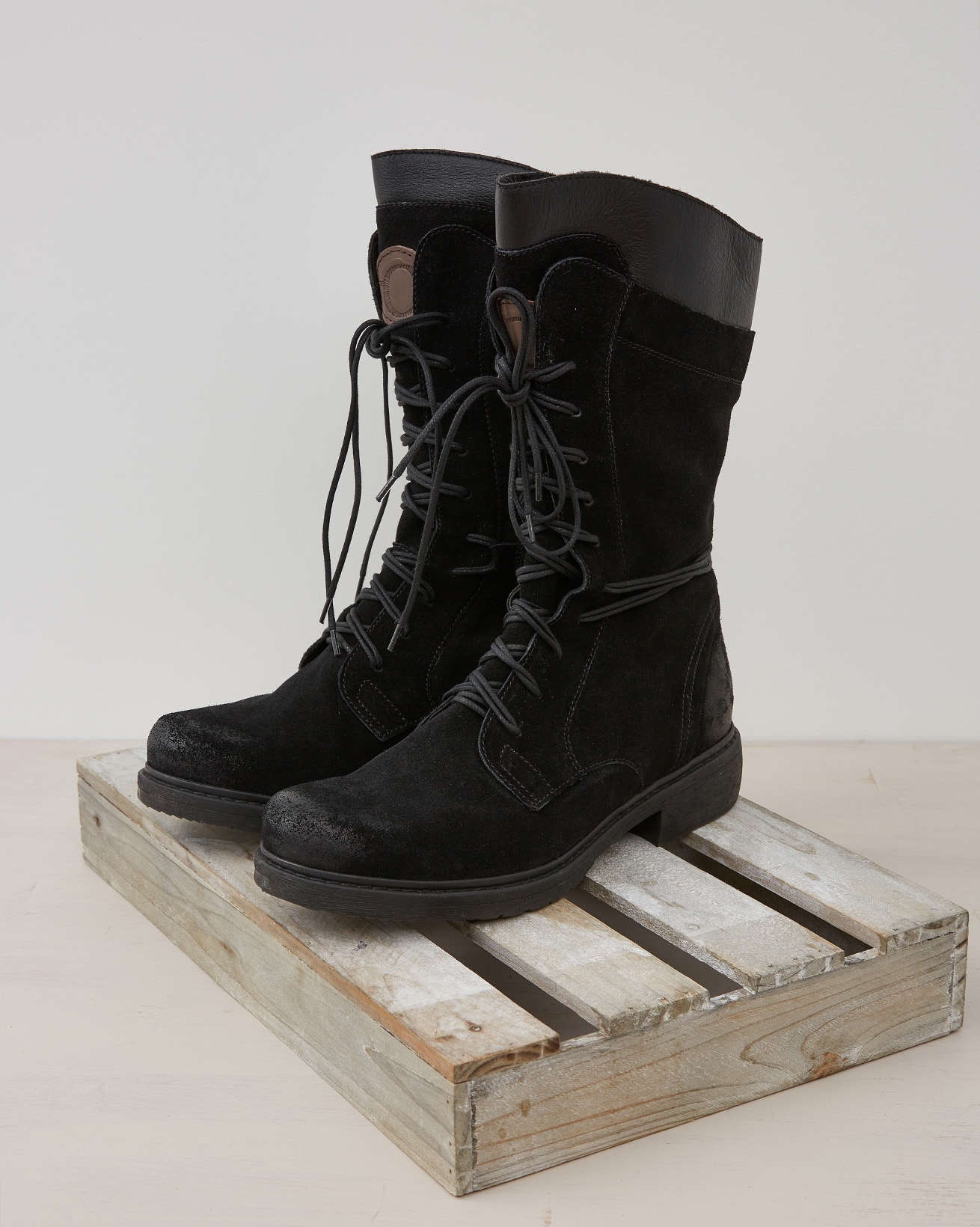 2449 - woodsman boot - black - size 39.jpg