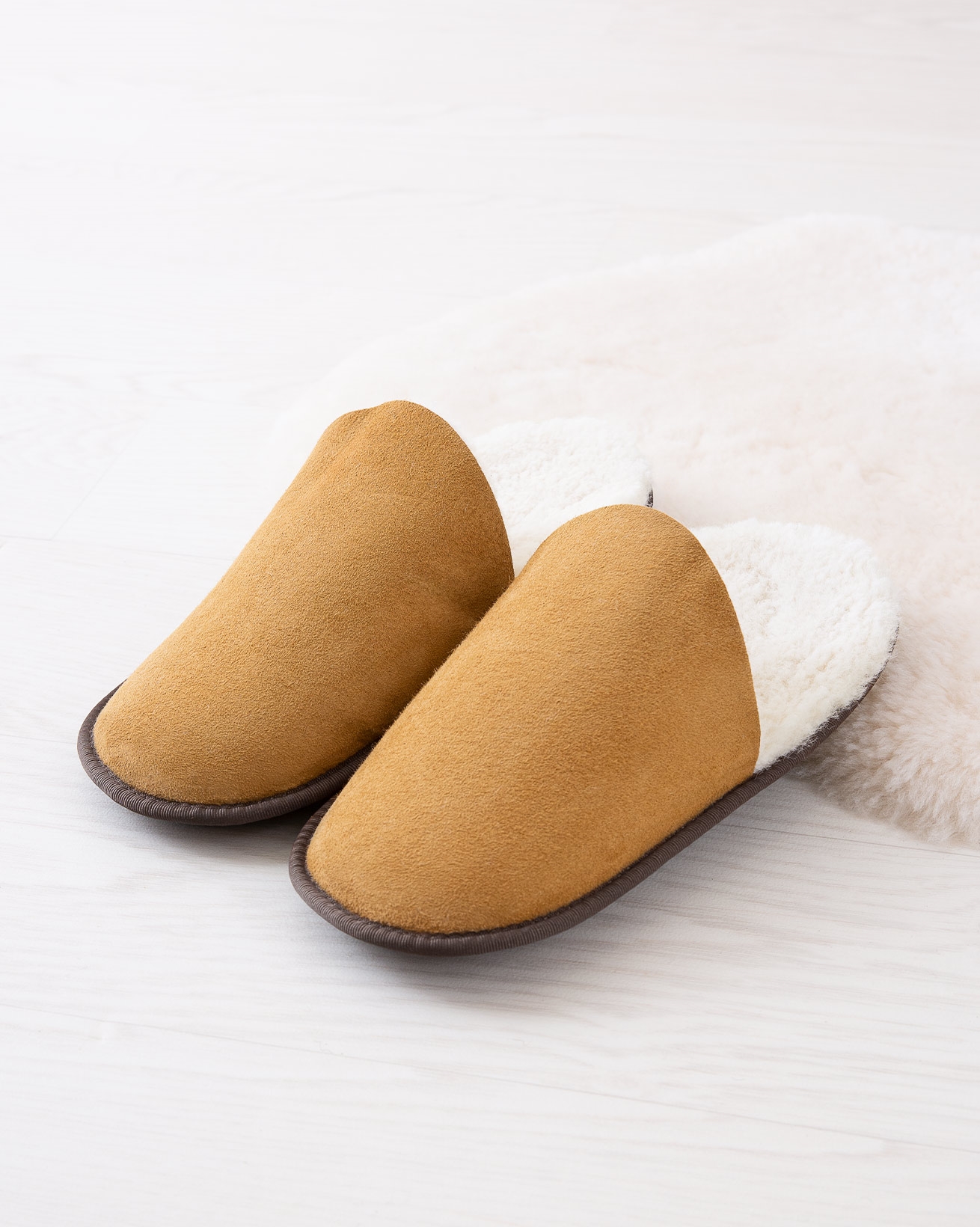 Ladies' Sheepskin Slippers | Women's Sheepskin Slippers | Celtic & Co