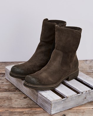 Essential Ankle Boot / Chocolate / 37