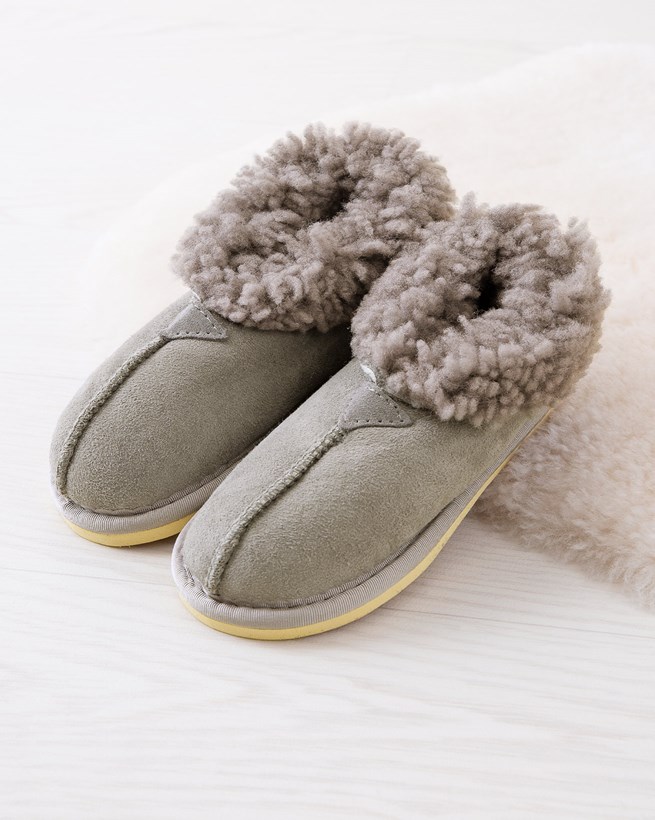 celtic company slippers